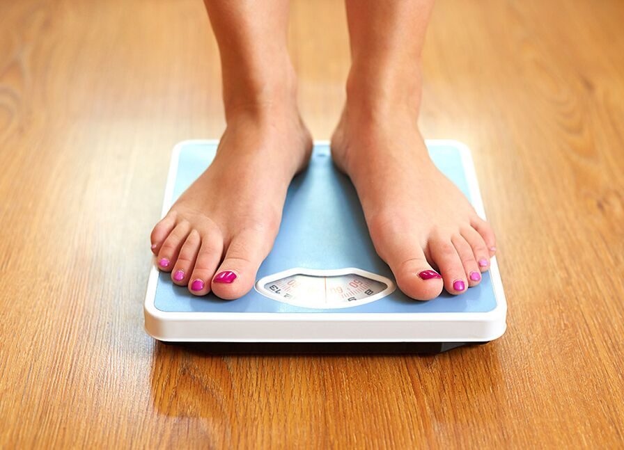 Những con số trên cân sẽ làm bạn hài lòng nếu bạn tuân thủ các quy tắc về chế độ ăn uống lành mạnh. 
